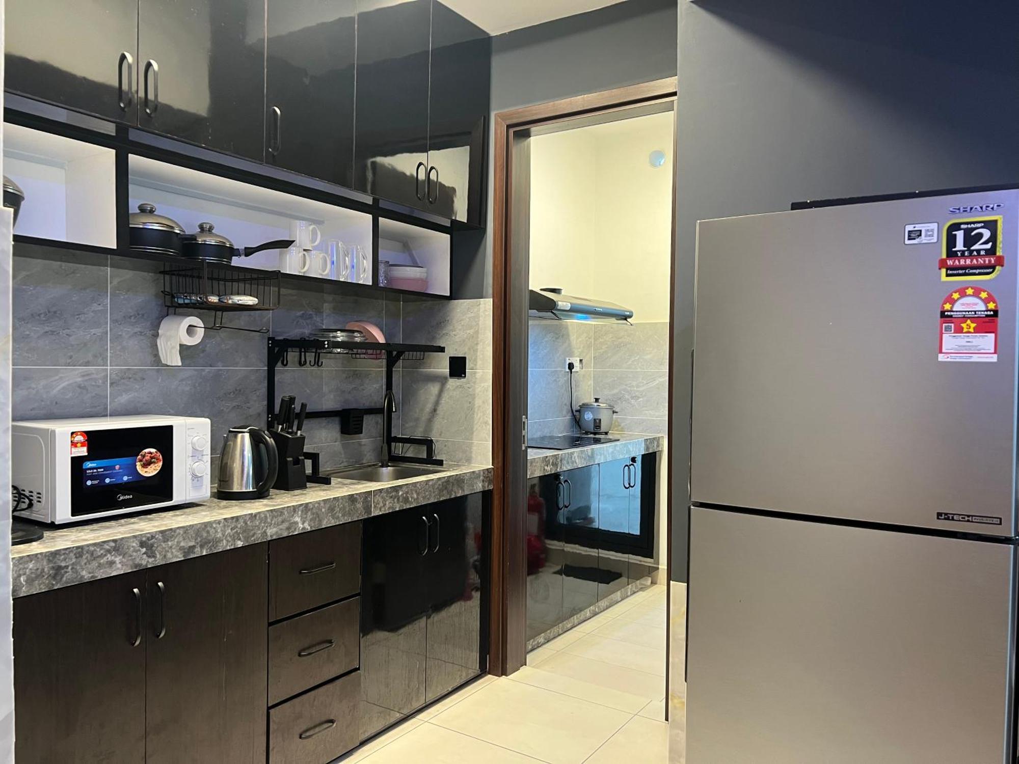 K Avenue - 2 Bedroom With Privacy Balcony By Akinabalu Family *